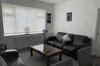 Ruang untuk Umum Beautiful 3-bed House in Wolverhampton