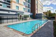 Kolam Renang Fairfield Inn & Suites by Marriott West Palm Beach