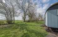 Ruang untuk Umum 5 Sage Shepherds Hut, Boundary Farm Cottages