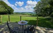 Bedroom 7 Woodpecker Pod With Views