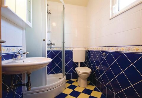 Khác Awesome Home in Turanj With 11 Bedrooms, Outdoor Swimming Pool and Heated Swimming Pool