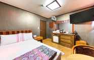Phòng ngủ 3 Yeongdeungpo Market Max Motel