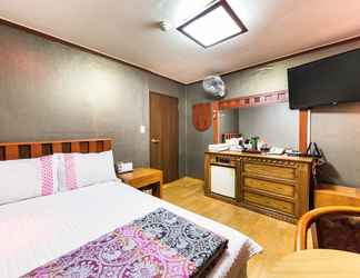 Phòng ngủ 2 Yeongdeungpo Market Max Motel