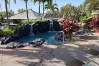 Swimming Pool The Cliffs at Princeville by VRHost