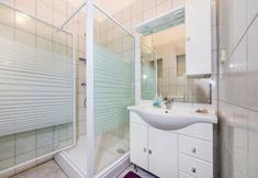 Khác 7 Stunning Apartment in Turanj With 2 Bedrooms and Wifi