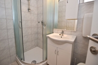 In-room Bathroom Apartments Caska VI