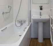 Toilet Kamar 7 Best Western Exmouth Beach Hotel
