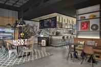 Bar, Kafe, dan Lounge Moxy Lyon Airport