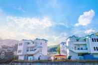 ภายนอกอาคาร Chuncheon Vishop Pension