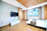 Bedroom Donghae Red Roof Pension