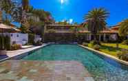 Swimming Pool 7 Bali Style Mansion in Great Location WL2