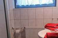 Toilet Kamar Ferienwohnung Gentzen