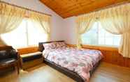 Bedroom 3 Pension Yangpyeong Lake Cabins