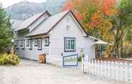 Exterior 2 Pyeongchang Mulsori Pension