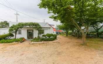 Exterior 4 Taean Taean Byeoljang Pension