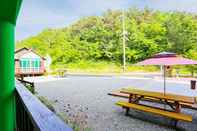 สระว่ายน้ำ Taean Baegakgwan Pension