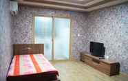 Kamar Tidur 4 Yeosu Haedong Vill Hostel