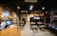 ร้านอาหาร 4 Daegu Gyodong Guest House