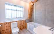 In-room Bathroom 2 Sea View Cottage Southwold