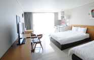 Kamar Tidur 6 LUMIA Hotel & Resort