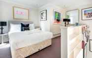 Bedroom 3 Chic Chelsea Home near South Kensington by UnderTheDoormat