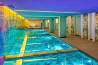 Swimming Pool Wanda Vista Istanbul