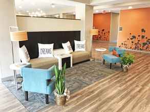 Lobi 4 Sleep Inn & Suites Lancaster-Platteville