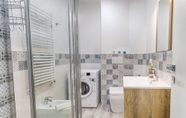 In-room Bathroom 6 Impero Trieste Apt - Ospedale Maggiore