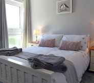 Bedroom 7 S r M r - Log Burner Peaceful Cottage Dog Friendly