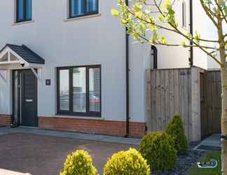 Exterior 2 Park Gardens - Lovely Cottage Parking Central Location