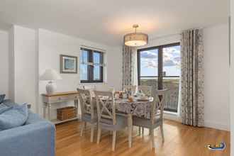 Bedroom 4 Apartment 8 Waterstone House - Luxury Apartment Sea Views Pet Friendly