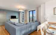 Common Space 6 Apartment 8 Waterstone House - Luxury Apartment Sea Views Pet Friendly