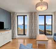 Common Space 3 Apartment 8 Waterstone House - Luxury Apartment Sea Views Pet Friendly