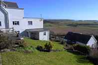 Exterior The Cwtch - Luxury Cottage Sea Views Pet Friendly