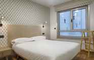 Kamar Tidur 4 TH Suites