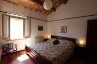 Bilik Tidur Family Villa, Pool and Country Side Views, Italy