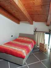 Others 4 Comfortable Attic With Parking Space in Chiavari