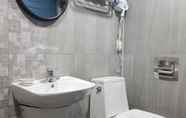 In-room Bathroom 5 Taean Oak Vill Pension