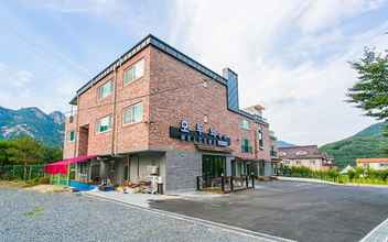 Exterior 4 Gongju Donghaksa Moodwa Pension