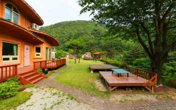 Exterior 4 Gangneung Yeon House Pension