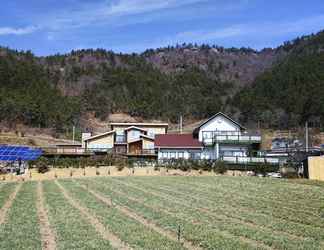 Exterior 2 Boseong Byulbaragi Pension