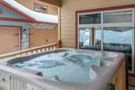 Fasilitas Hiburan I Spy - Cozy Pet Friendly, Ski In/Ski Out Condo with Private Hot Tub