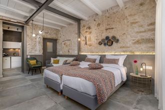 Bedroom 4 Unique Suite