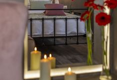 Bedroom 6 Unique Suite