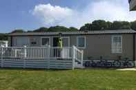 Bangunan 3 Bed Luxury Mobile Home Hoburne Park Christchurch