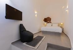 Bedroom 7 Ammoudi Sunset Cave Santorini