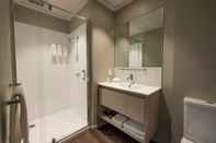 Toilet Kamar Quest 256 Lambton