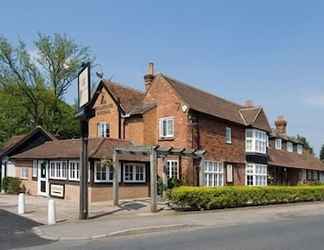 Exterior 2 The Percy Arms