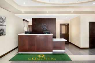 ล็อบบี้ 4 La Quinta Inn & Suites by Wyndham Oshawa