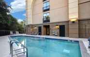 Hồ bơi 5 Hampton Inn & Suites Pensacola/Gulf Breeze